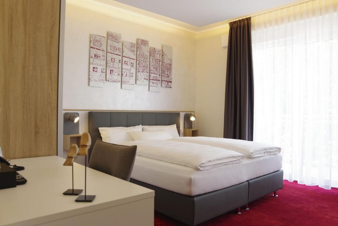 Hotel Am Waldkasino Эрфурт Экстерьер фото