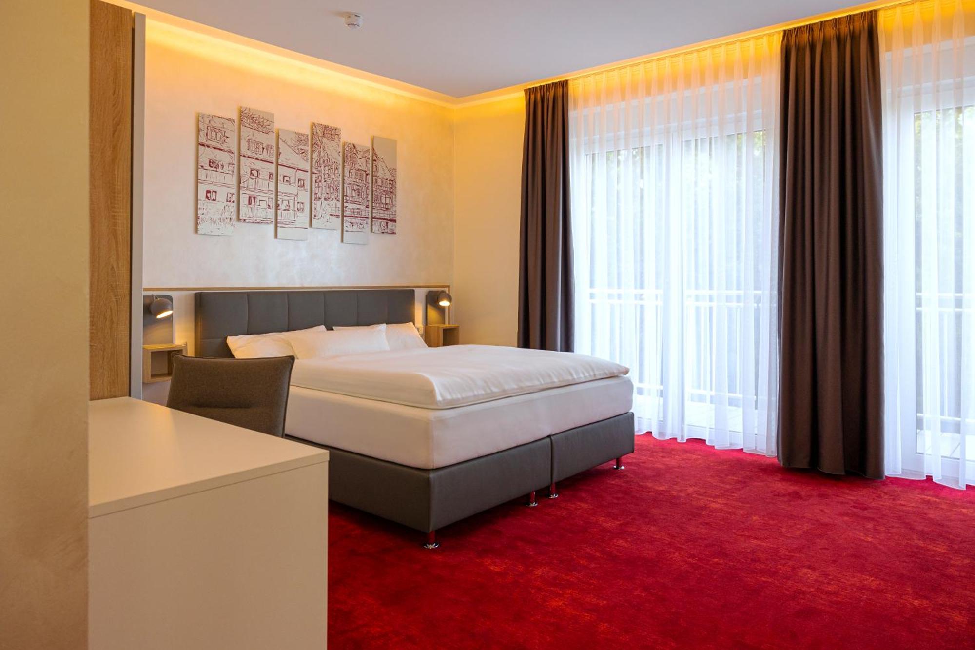Hotel Am Waldkasino Эрфурт Экстерьер фото